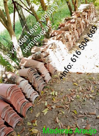 Tejas árabes de barro viejas