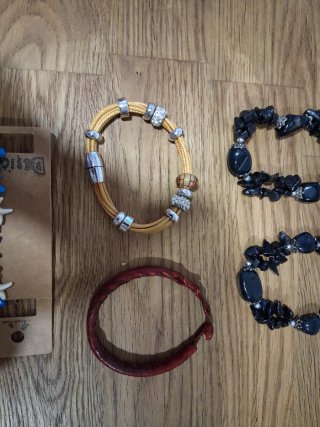 Lote 10 pulseras variadas