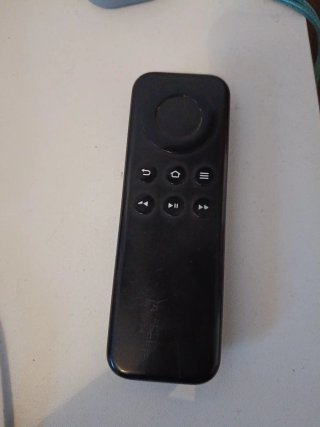 TV LG Negra + Fire TV de regalo ideal habitación.