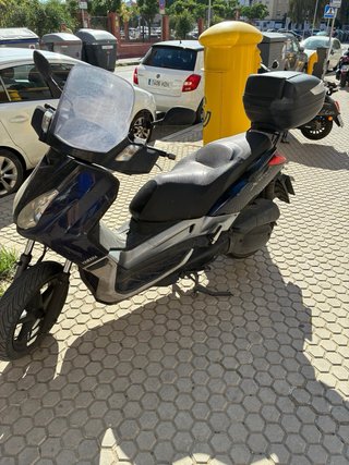 Yamaha XMAX 125 Scooter Negro