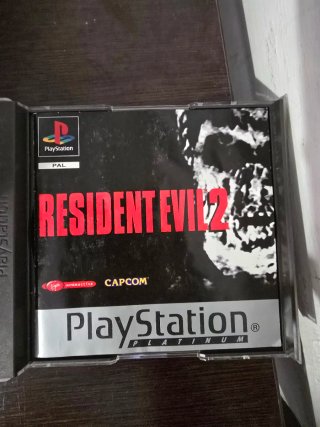 Resident Evil 2 PS1 Platinum