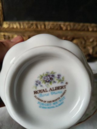 Tazza da the Royal Albert July
