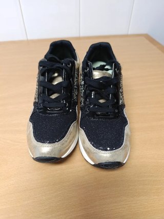 Zapatillas Mujer Negro y Dorado
