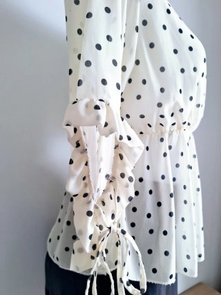 Blusa Lunares Diseño Cruzado de Mujer