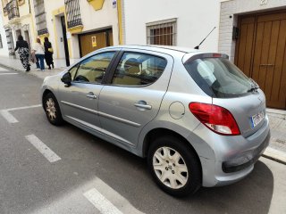 Peugeot 207 2011