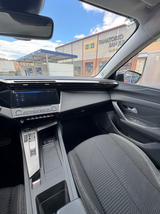 Peugeot 308 2021
