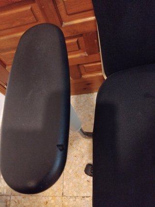 Silla de oficina Vitra negra