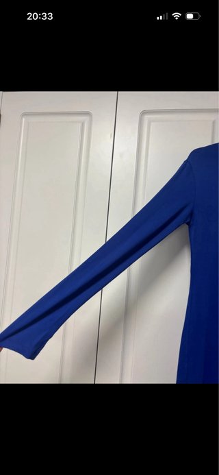 Vestido largo azul eléctrico