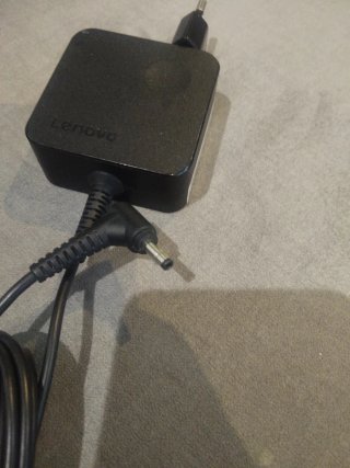 Cargador Lenovo Negro