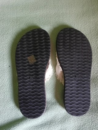 Chanclas QUANN nuevas