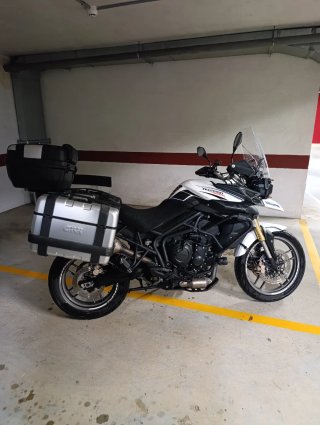 Triumph Tiger 800 XR