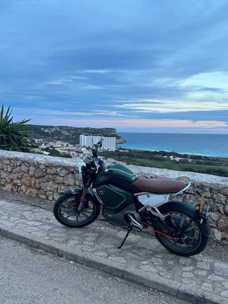 Moto Eléctrica Super Soco TC