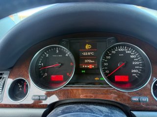 Audi A8 2004