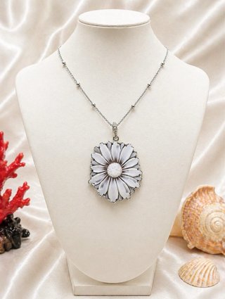 Collana cammeo margherita argento 925 rodiato