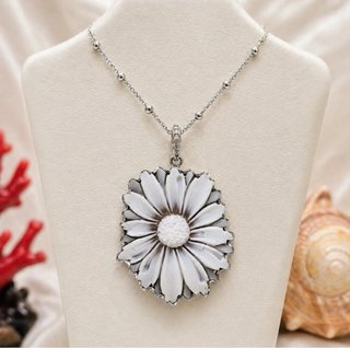 Collana cammeo margherita argento 925 rodiato