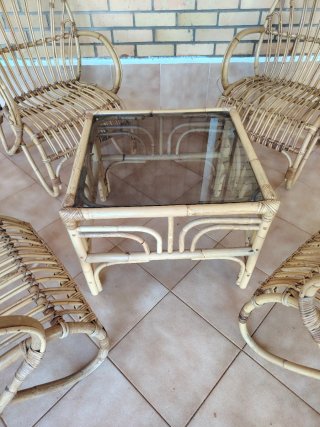 Conjunto 4 sillas y mesa mimbre