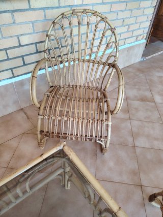 Conjunto 4 sillas y mesa mimbre