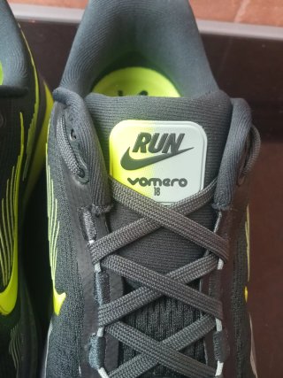 Nike Vomero 18