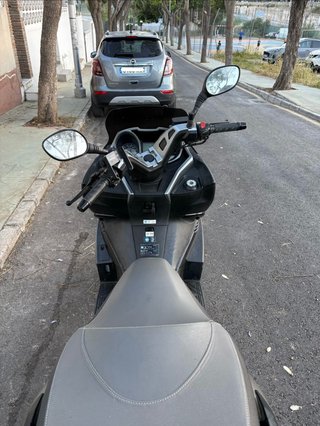 Kawasaki J300 ABS