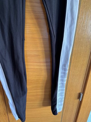 Conjunto deportivo talla S con sujetador y legging