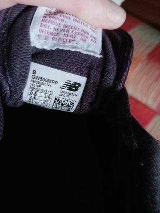 Zapatillas New Balance morada y ros