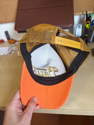 Gorra Trucker Beige y Naranja