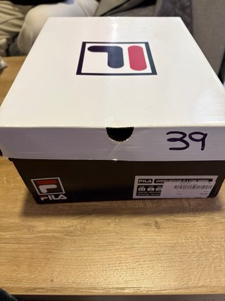 -Tenis Fila Marrón y Dorado -Talla 39 -En su caja