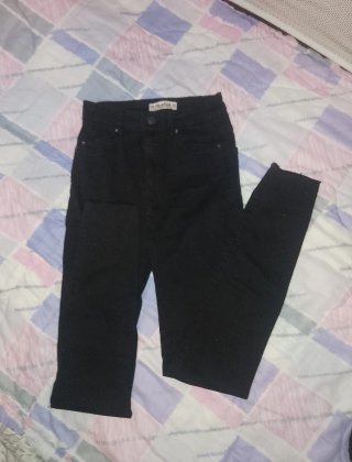 Pull&Bear vaqueros negros talla 32