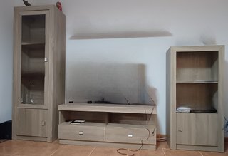 Mueble de salón madera y cristal