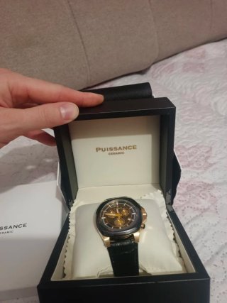 Reloj Puisance Cerámica Negro y Dorado