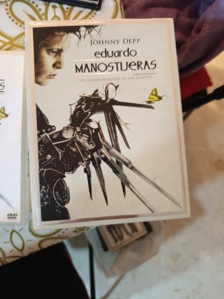 Eduardo Manostijeras Estuche DVD
