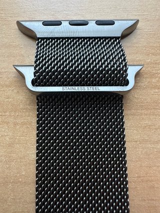 Apple Watch 45mm. Graphite Milanese Loop