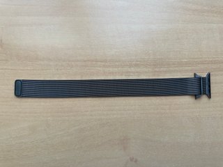 Apple Watch 45mm. Graphite Milanese Loop
