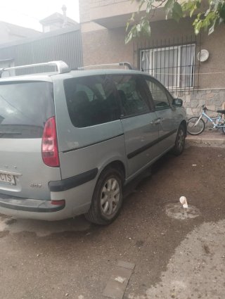 Peugeot 807 HDI 2004