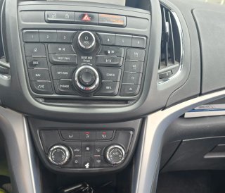 Opel Zafira Tourer 2015