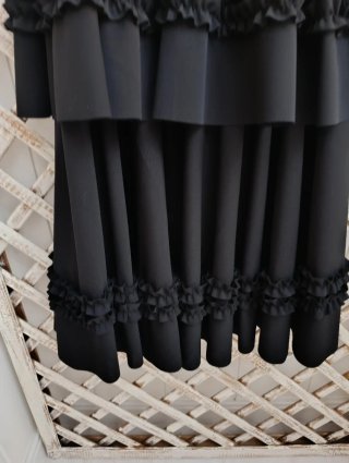 Falda flamenca negra licra volantes