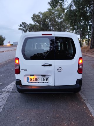 Opel Combo Life 2021 1.5 BLUE HDI CON CADENA ECHA