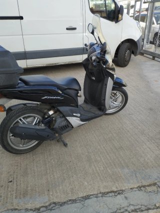 Yamaha Xenter 125 Negra/Plata