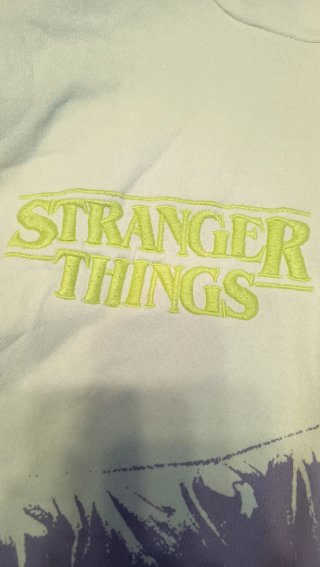 Sudadera Stranger Things con estampado