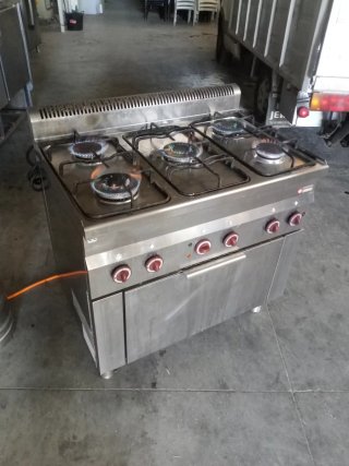 Cocina Industrial 5 Fuegos a gas y horno eléctrico