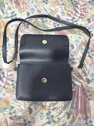 Bolso negro Primark con etiqueta