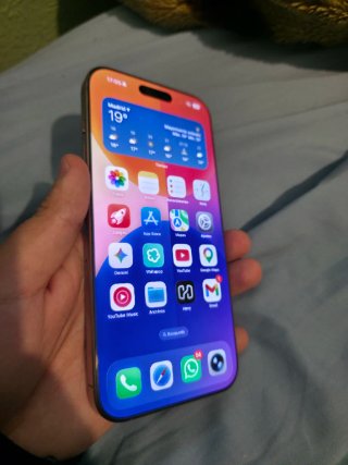 iPhone 16 Pro Max