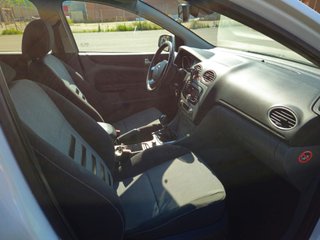 Ford Focus 1.6 TDCi 2008 - Muy cuidado