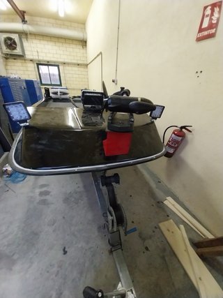 Barca rígida 3,80m 15hp