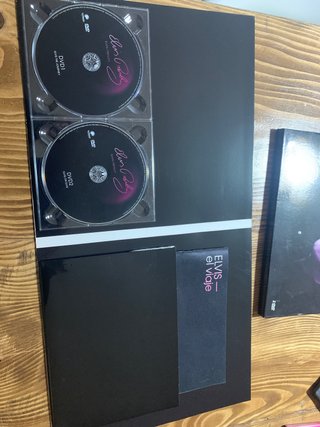 Elvis Presley 2 DVDs y Libro Ilustrado