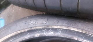 275/35 R20 97Y
