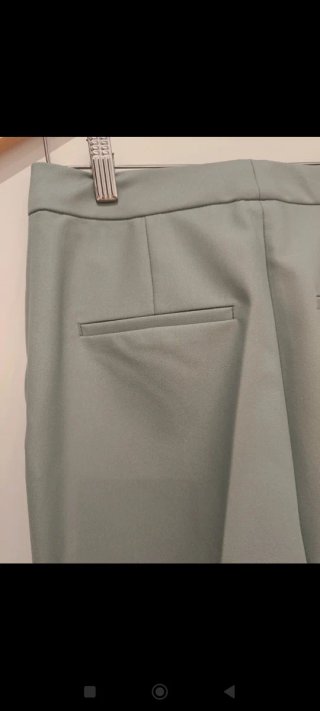 Pantalón de vestir Zara verde