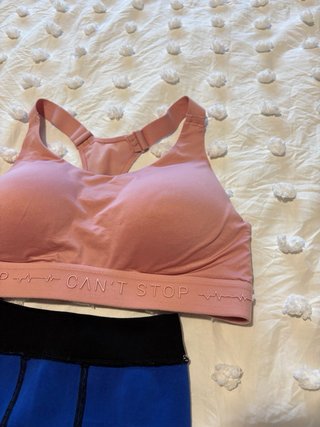 Conjunto deportivo talla S con sujetador y legging