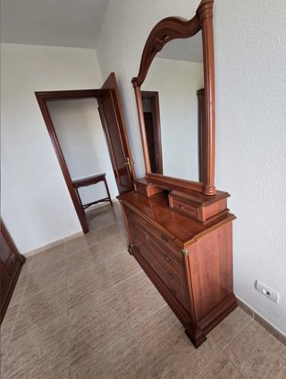 Juego de cuarto madera oscura
