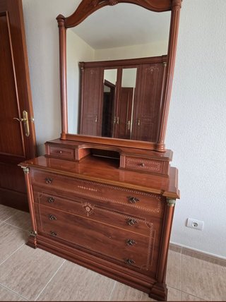 Juego de cuarto madera oscura